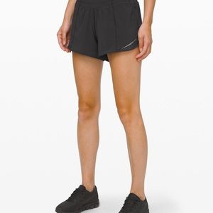 Lululemon hotty hot low rise short 4 inch